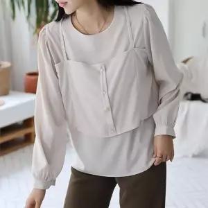 [신상오픈런]여성 가을 하객 패션 빅사이즈 버튼 장식 뷔스티에 블라우스 (41992645)