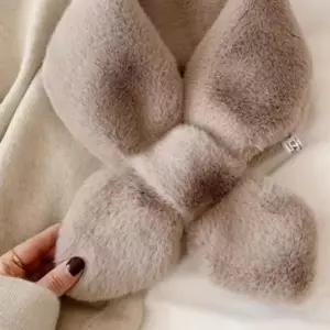 퍼 머플러 숏 밍크 헤어 크로스