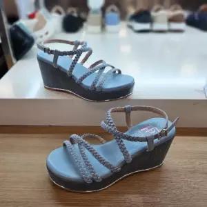 에스콰이아 HC12 여성 세미정장 통굽 샌들 에스콰이아 여성 발편한 웨지 통굽 샌들 PF