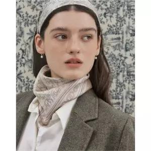 [NS홈쇼핑][헤지스ACC] HISC5F321I1 Toile de Jouy 베이지 사각 실크 스카프[35254005]