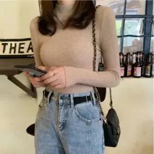 [의류] 활용도좋은 기본아이템 골지 슬림 반폴라 니트