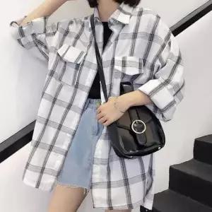 [의류] 클래식 체크패턴 셔츠 밑단 양옆트임 캐주얼 포인트룩