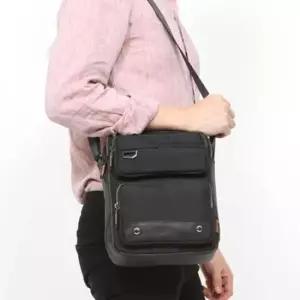 캐주얼백 남성 쇼퍼백 가방 직장인 여행 메신저백 블랙 손가방