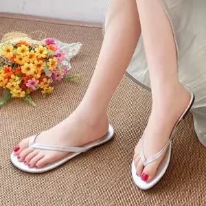 인기상품 여성 베이직 유광 플랫 쪼리 1P 여름 물놀이 슬리퍼 [WFHPBVV_260319]