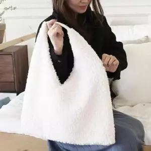 [패션] 양털 페이크퍼 대학생가방 캐주얼가방 뽀글이 숄더백 스마트폰 파우치 핸드폰