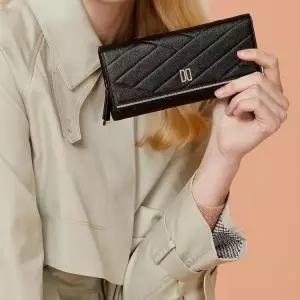 [롯데백화점]닥스 액세서리 (쇼핑백동봉) 블랙 칼라일 패턴 골드 DD 3단 장지갑 DCWA6E411BK