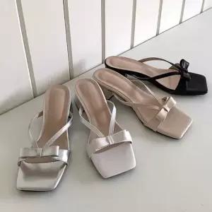 인기상품 여름 여성 데이트 구두 리본 스트랩 뮬 슬리퍼 코디 [WFJF5S3_260320]