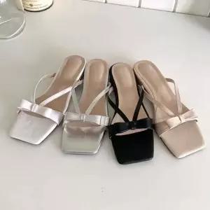 인기상품 데일리 여성 여름 구두 샌들 리본 스트랩 슈즈 코디 [WFJF5RQ_260320]