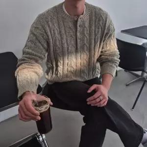[맨즈해시태그] 남자헨리넥니트 꽈배기니트 남자케이블니트