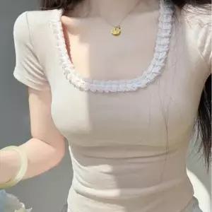 레이스 U넥 캡소매 슬립핏 파스텔 크롭 반팔티