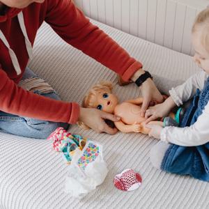 20Pcs 미니 밀짚 모자 짠 장식 DIY 공예 모자 인형 집 액세서리 용 작은 모자 소품 작은 모자 하우스 액세서리