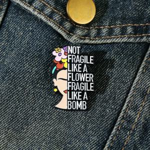 크리 에이 티브 영어 편지 브로치 꽃처럼 깨지기 쉬운 폭탄처럼 깨지기 쉬운 배지 유행 다목적 의류 가방 브로치