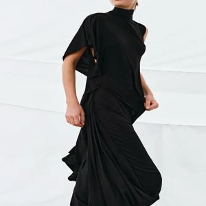 고급 비대칭 솔리드 컬러 슬리밍 플리츠 탑 유행 여름 신상 여성 에스닉 의상 무대 의상