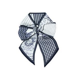 루이까또즈 마리주이방도 실크 스카프 네이비 2ESB959NA