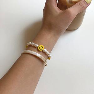 [브리치]  / 핸드메이드 스마일 담수진주 레이어드 팔찌