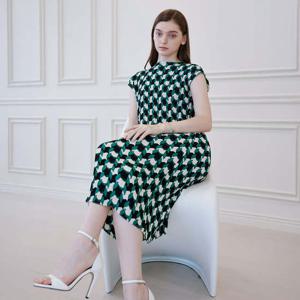 [요이츠] 프린트 플리츠 롱 나시 원피스 그린_YK05WRPOP01