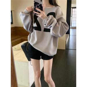 [웬디]오프숄더 통큰 티셔츠 TL13479