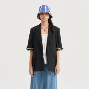 [럭키슈에뜨]폴리 싱글 투버튼 반팔 재킷 LQJAX26600 (시즌변경 RE)