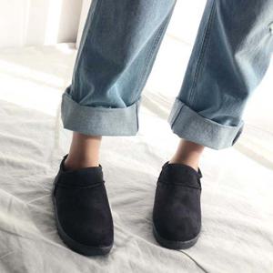 여성 모임 심플 겨울 연말 퍼신발 캐주얼 패션화 코디