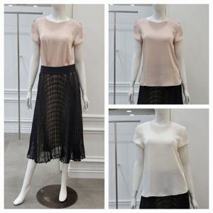 [미니멈]튤립 퍼프소매 블라우스 (MYAGWB2100BE)_IC