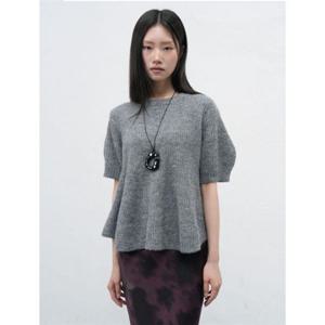 제너럴아이디어 벌룬 플레어 하프 니트 풀오버 [CHARCOAL] WBE3L05522 383626