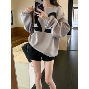 웬디 / 오프숄더 통큰 티셔츠 TL13479