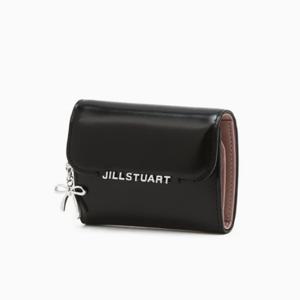 [질스튜어트] 코코클래식 블랙 리본 참 소가죽 3단 반지갑 JAWA5E170BK