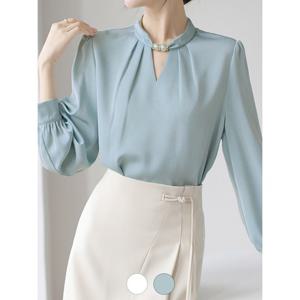 [예쎄][예쎄] 진주 큐빅장식 넥포인트 블라우스(S4FBL061A)