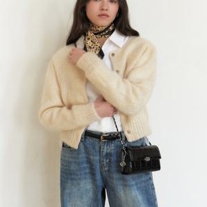 [헤지스ACC] 블랙 퀼팅 소가죽 체인크로스백 HIWA6E764BK