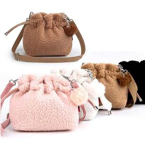 77_19 뽀글이 양털 여성 크로스백 캐주얼 학생 데일리