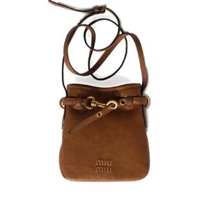 26 SS 미우미우 레더 스트랩 파우치 5NR461AEFX TP440096688