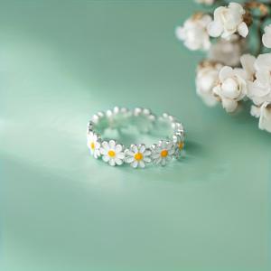 TEMU 세련되고 섹시하며 고급스럽고 패셔너블하며 미니멀리스트인 작은 데이지 반지. 친구에게 완벽한 선물입니다. 데일리 출퇴근, 파티, 뮤직 페스티벌, 휴가, 연회에 적합합니다.