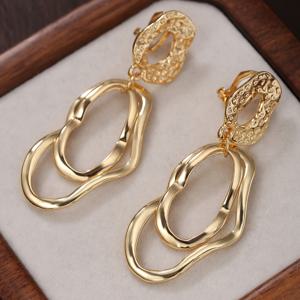 TEMU 여성용 도금 클립온 귀걸이, 데일리용 - 빈티지 속이 빈 드롭 댕글 귀걸이, 피어싱 없는 귀걸이 클립, 피어싱 없는 귀를 위한 긴 레트로 귀걸이