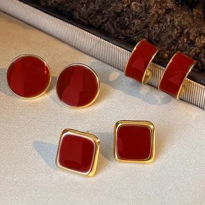 TEMU 가을/겨울용 빈티지 고급 패셔너블 스몰 스퀘어 에나멜 드롭 활용도 높은 여성용 데일리 캐주얼 스터드 귀걸이 3쌍 세트