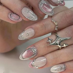 TEMU 중간 크기의 아몬드 모양의 광택 끝 프레스온 네일, 핑크 팁과 글리터가 특징입니다. 이 재사용 가능한 아크릴 네일은 달과 별의 3D 금박 디자인으로, 여성에게 완벽하며 , 데이트에 적합합니다.