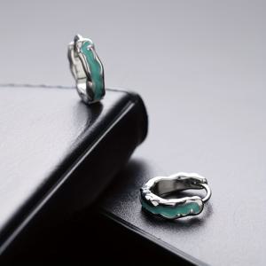 TEMU 남녀 공용 티타늄 스틸 불규칙 질감 귀걸이 2개, 라이트 럭셔리, 니치 감성 디자인, 개인 맞춤형 고급 커플 귀걸이, 간편하고 패셔너블하며 다재다능하며 귀여운 여성용 귀걸이