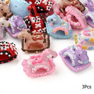 TEMU 37mm 레진 소재 손으로 그린 하트와 리본 패턴 나무 말 모양 비즈 3개 세트, 주얼리 제작, 비즈 펜, 목걸이, 팔찌 및 장식용으로 적합