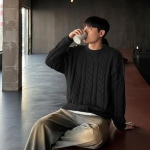 TEMU Obm 클래식 라운드넥 긴팔 단색 니트 스웨터 남성용 가을/겨울 - 부드럽고 따뜻하며 편안하며 가을/겨울에 착용하기에 완벽 - 캐주얼한 일상복으로 이상적