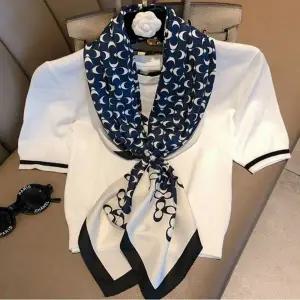 여성스카프 정사각스카프 미니 여성 데일리스카프 실크스카프 스카프 느낌