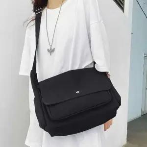 남녀공용 캔버스 크로스백 메신저백 심플 학생가방