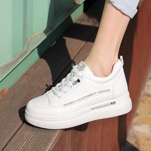 [바닐라슈] 얼리브 밴딩끈 큐빅라인 키높이 통굽 스니커즈(5cm)