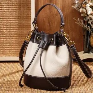 [달라보여]코이트 소가죽 숄더백 a03980