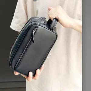 [옷자락]남성 운동 지퍼 사각형 블랙 파우치 클러치백