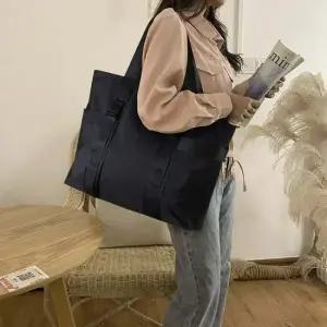 남녀 공용 버클 수납력좋은 빅백 숄더백 빅 쇼퍼백