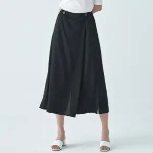 [지센] 여성 고축 랩스커트형 팬츠 LFPTO601_BK