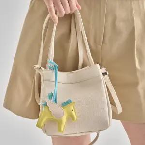 [더나무그림]	여성 미니 키링 사각 토드백 NCP2BG001 895토드백(가죽)R