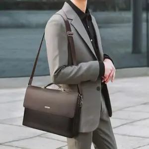 직장인 30대 서류가방 남성 토트백 모던 깔끔 가죽