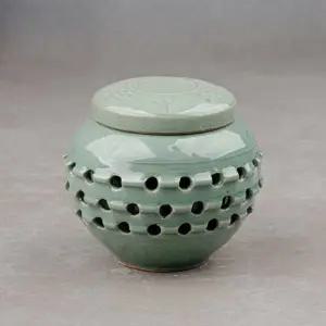 [텐바이텐]청자 운학 투각 소금단지 600g 꿀항아리