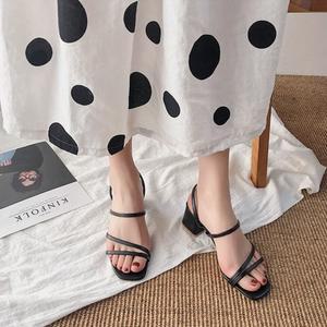 스트랩 6cm 통굽 샌들 3컬러 미들힐 여름샌들 통굽구두 바닷가 휴양지 샌들