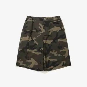 [뉴에라](광주신세계)피그먼트 캔버스 버뮤다 팬츠 우드랜드 카모 14954629